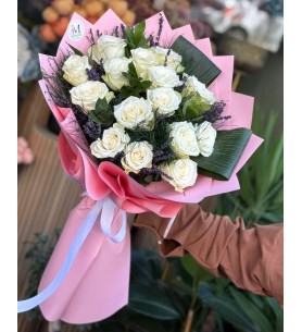 15 Beyaz Güllü Buket